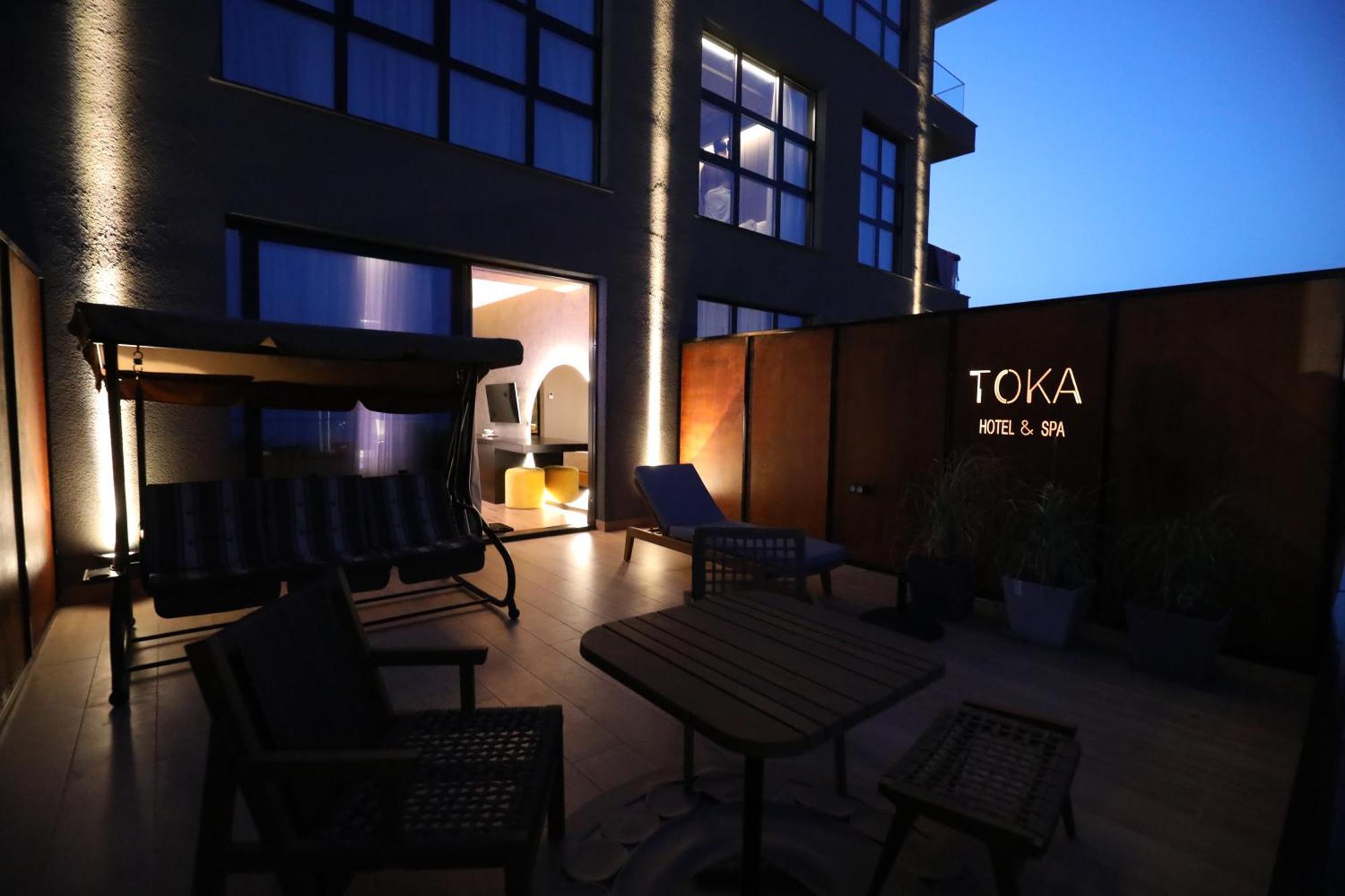 Toka Hotel Restaurant Udenisht 외부 사진