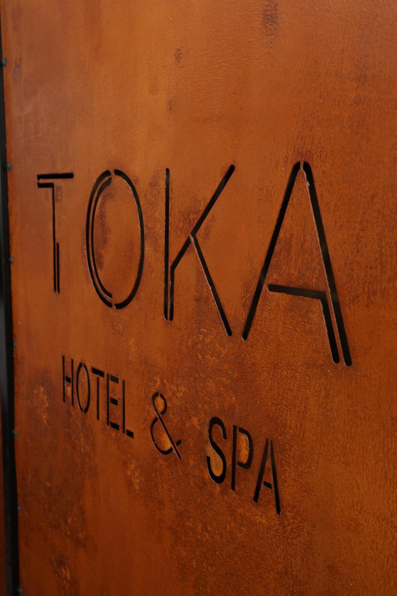 Toka Hotel Restaurant Udenisht 외부 사진
