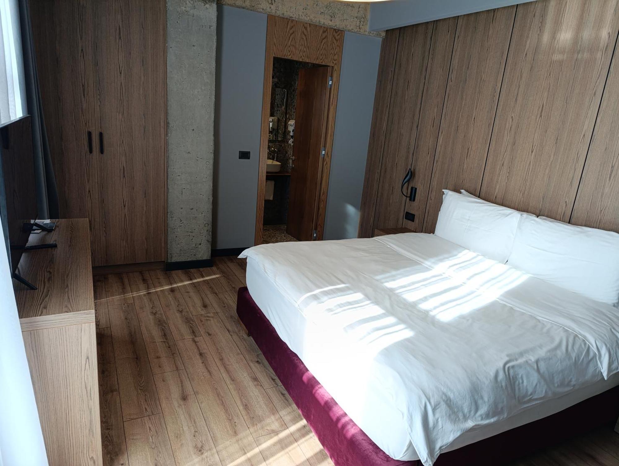 Toka Hotel Restaurant Udenisht 외부 사진