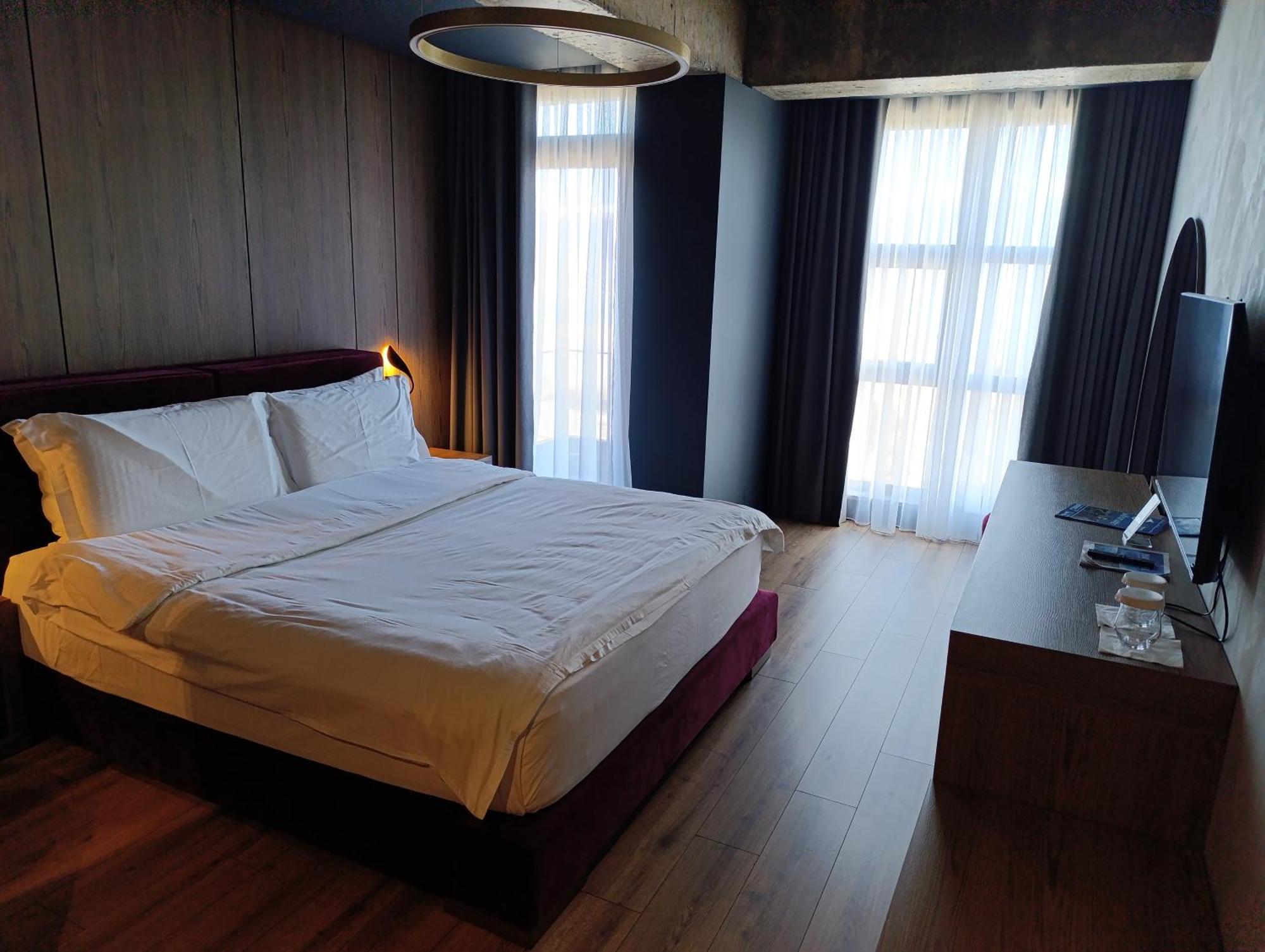 Toka Hotel Restaurant Udenisht 외부 사진