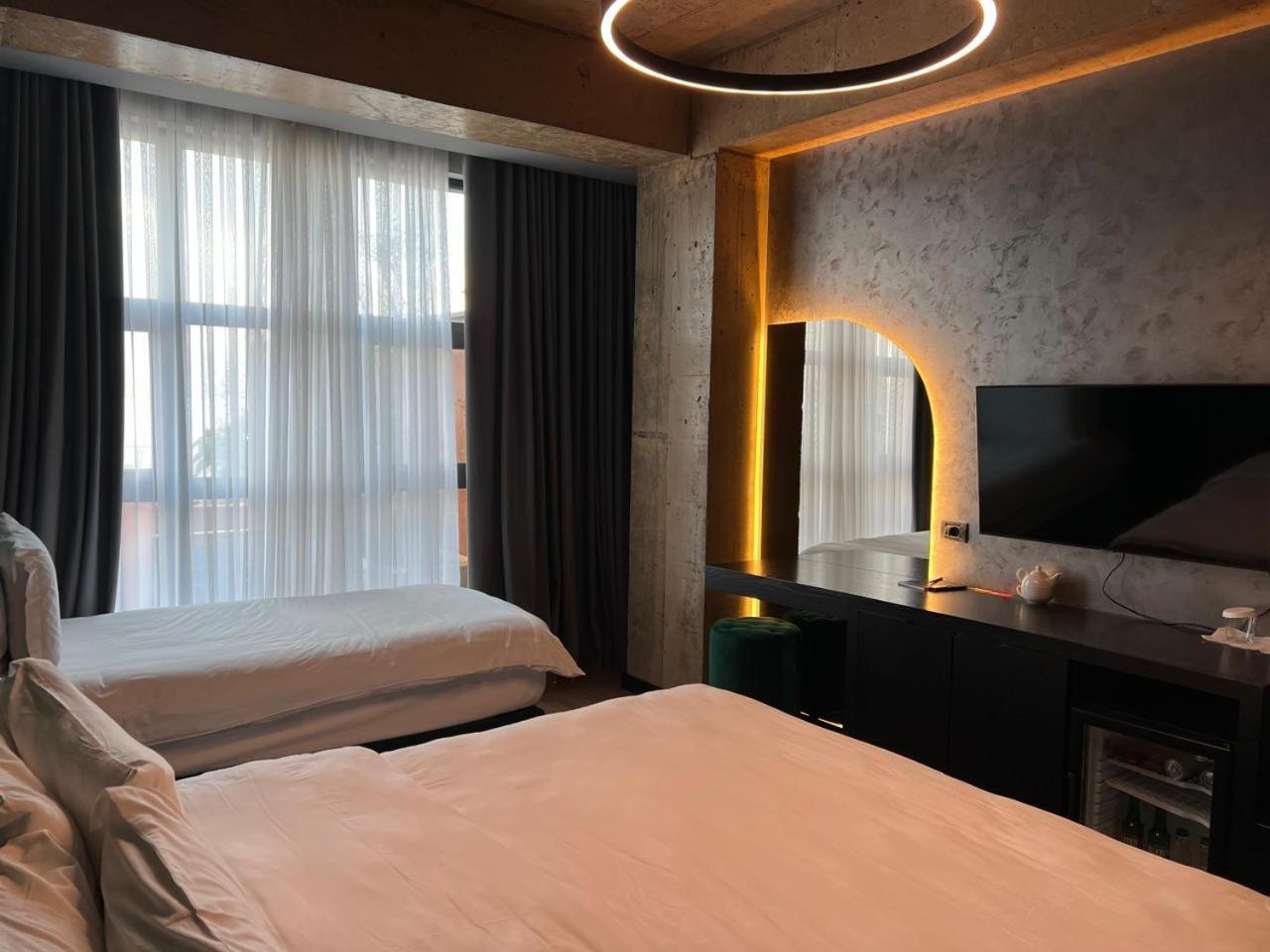 Toka Hotel Restaurant Udenisht 외부 사진